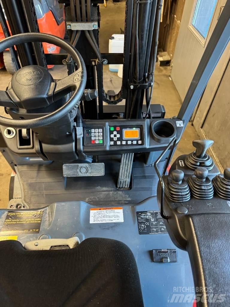 Toyota truck 8FBE15T Elektro Stapler