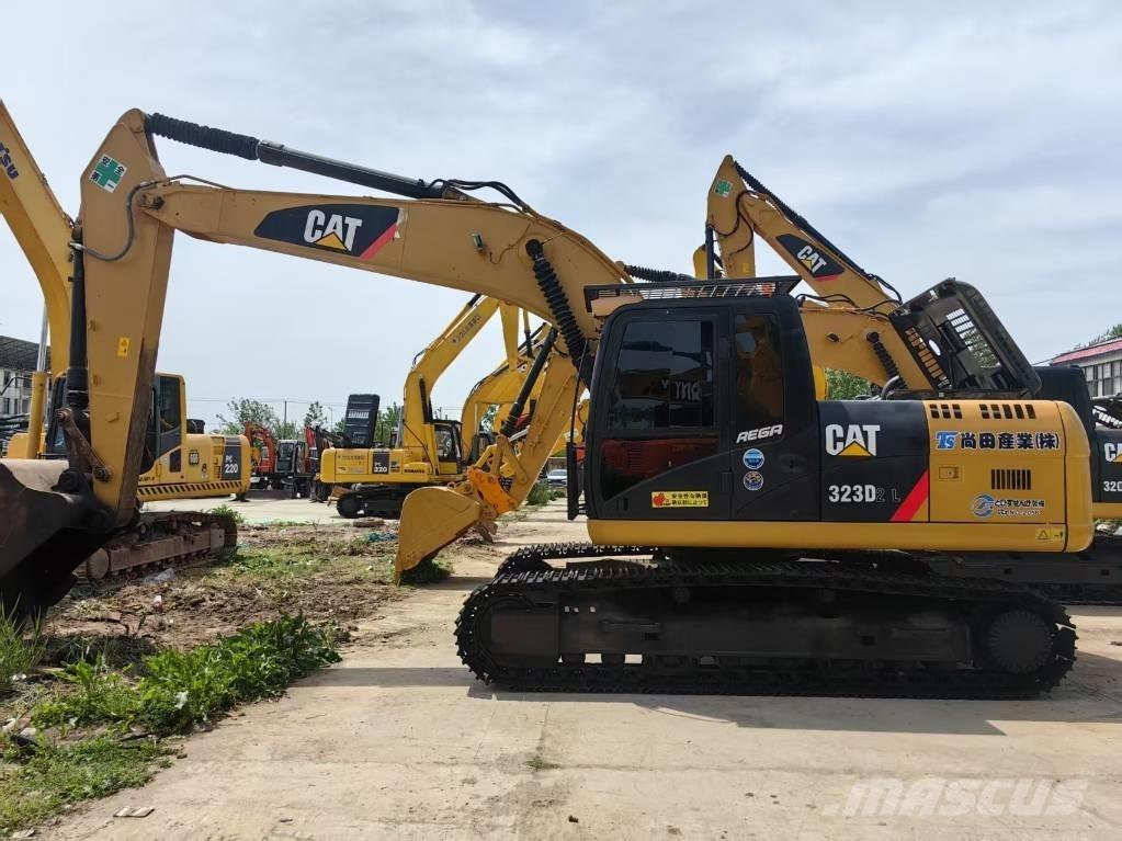 CAT 323 D Raupenbagger