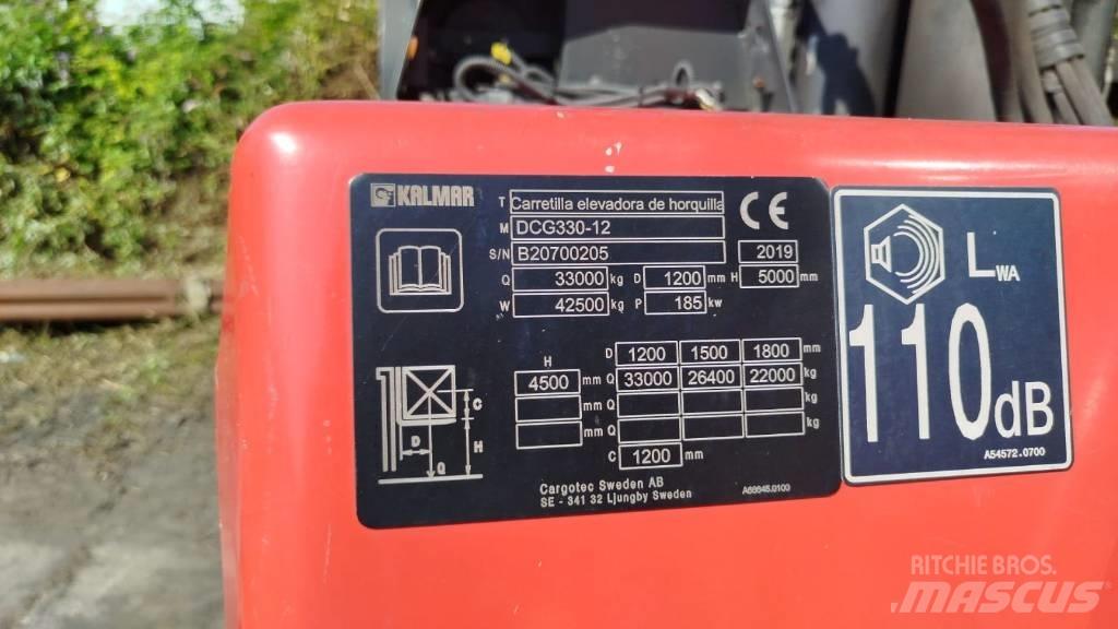Kalmar DCG330-12 Diesel Stapler