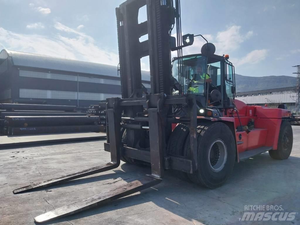Kalmar DCG330-12 Diesel Stapler