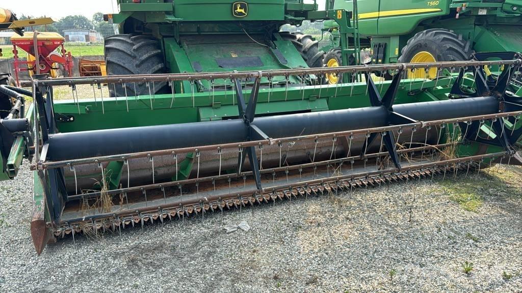 John Deere 9580 WTS Mähdrescher