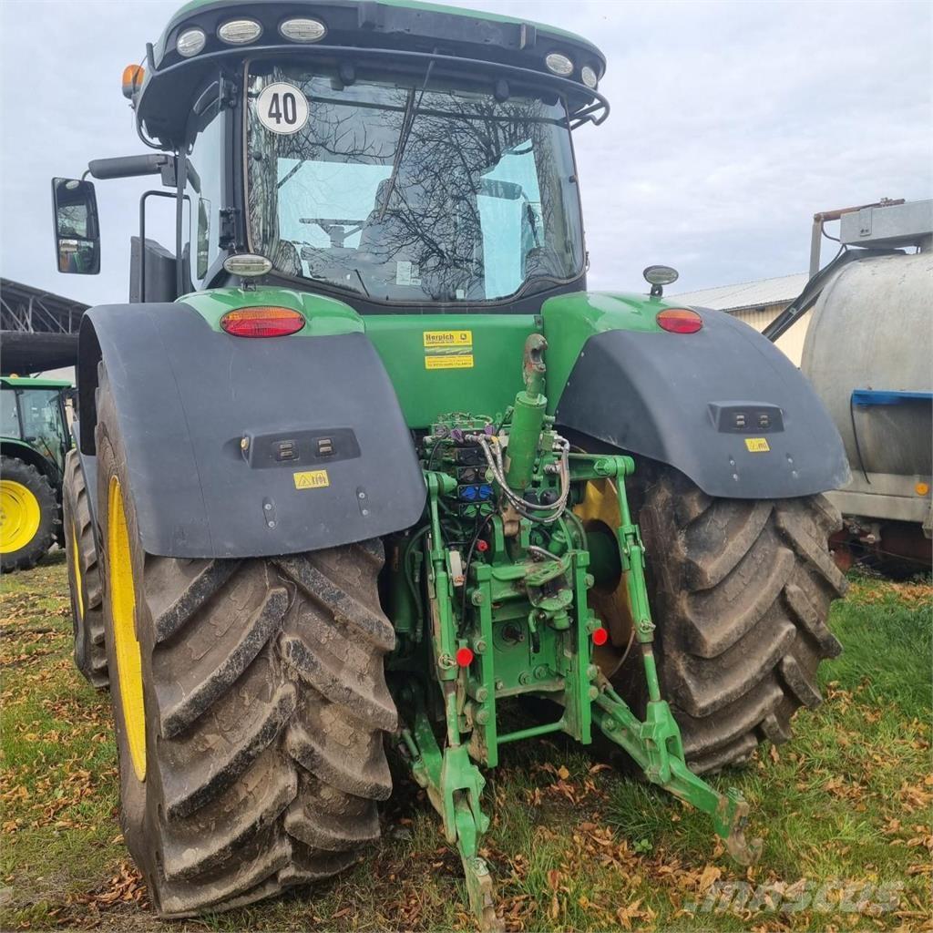 John Deere 7310 R Traktoren