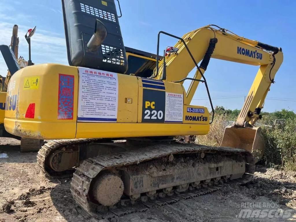 Komatsu PC 220-8 Raupenbagger