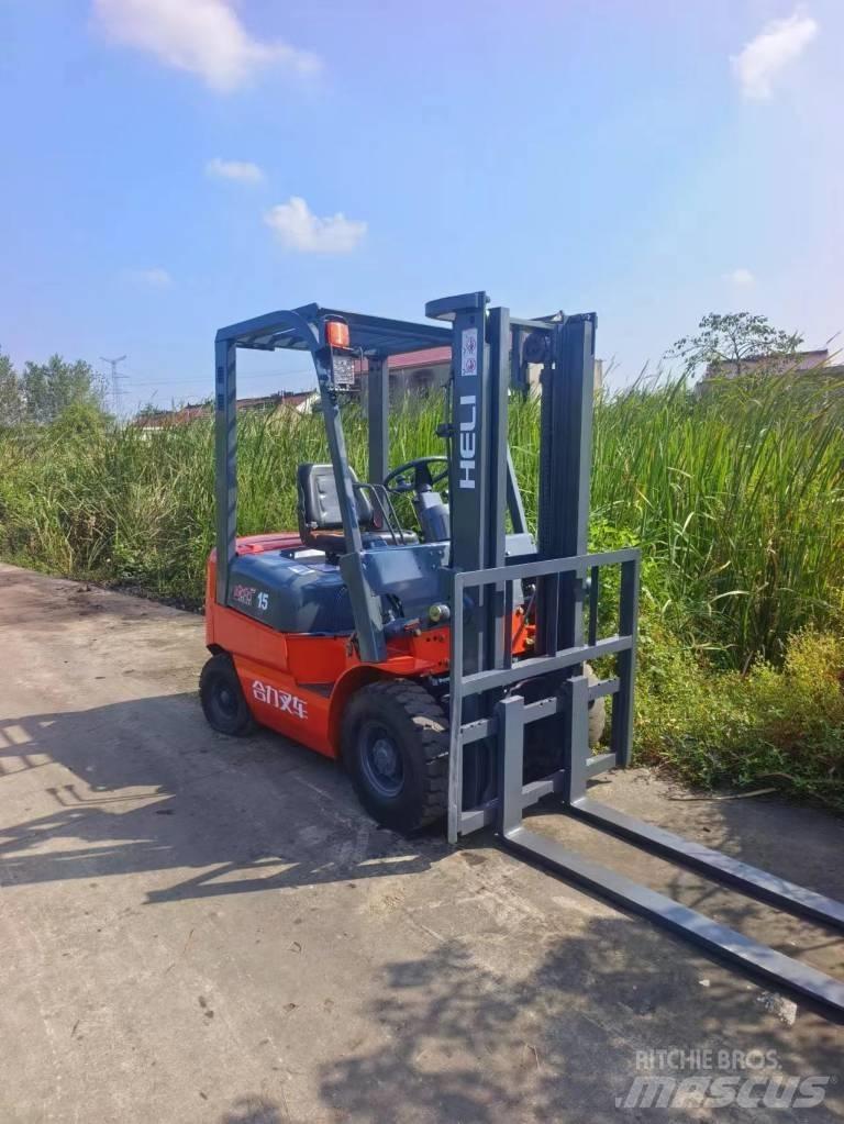 Heli FD15 Diesel Stapler
