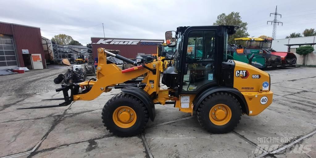 CAT 906 Radlader