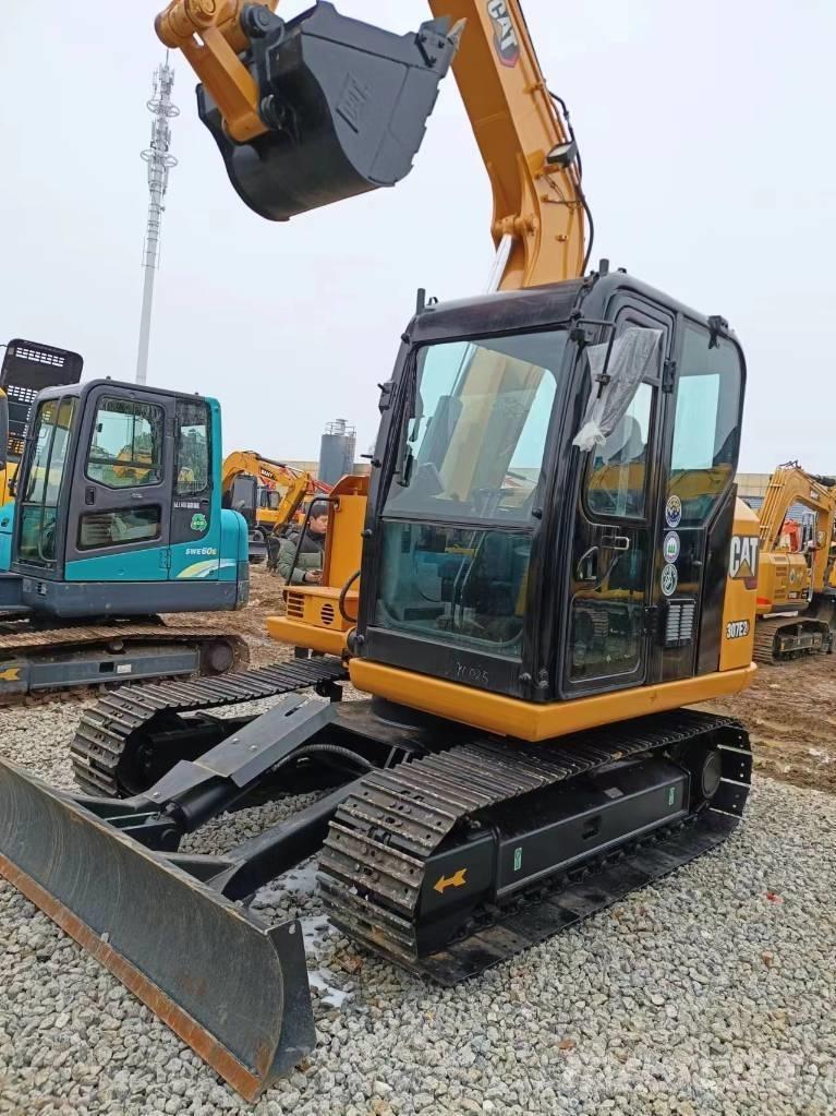 CAT 307 Raupenbagger
