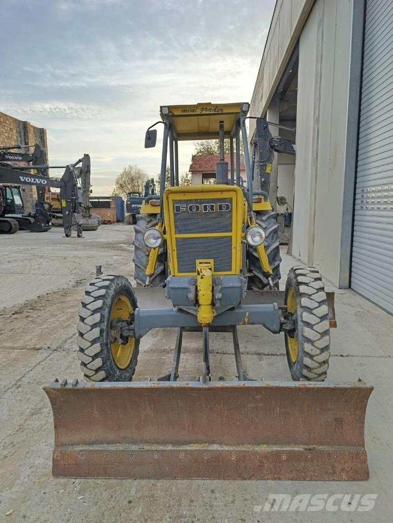 Ford Minigrader Grader