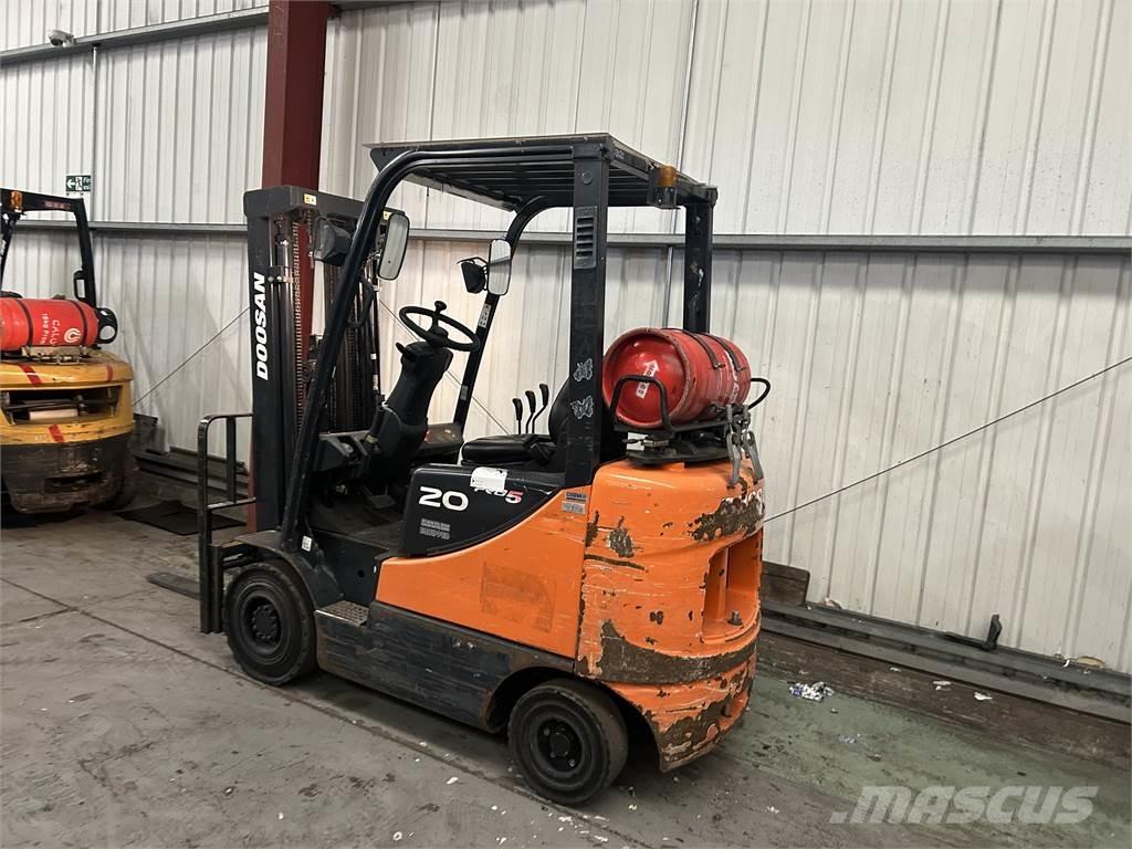 Doosan G20SC-5 Gas Stapler