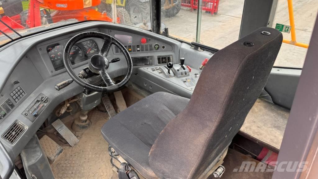 Volvo A 25 D Dumper - Knickgelenk