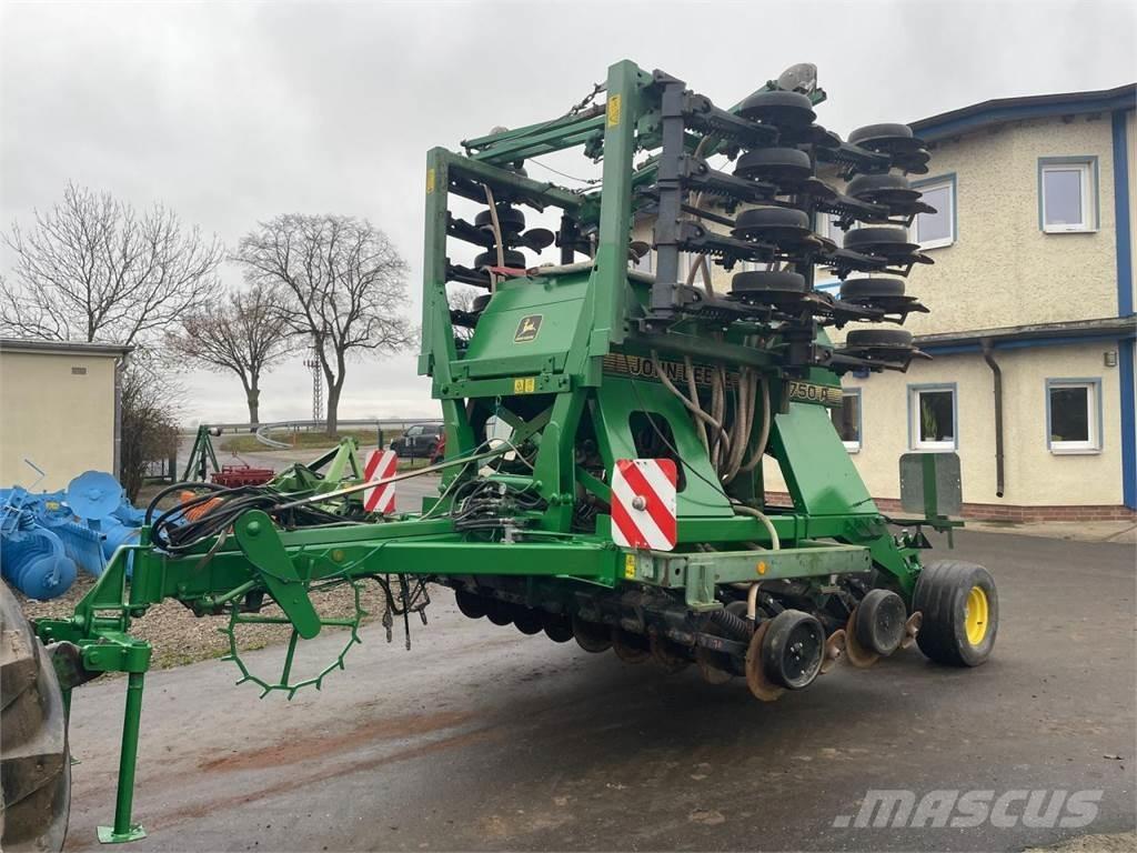 John Deere 750A 6m Präzisionssaatmaschinen