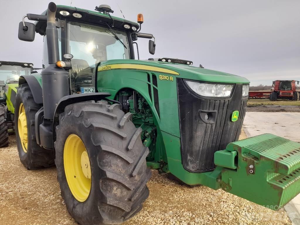 John Deere 8310 R Traktoren