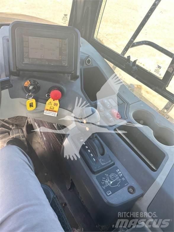 CAT 730 Dumper - Knickgelenk