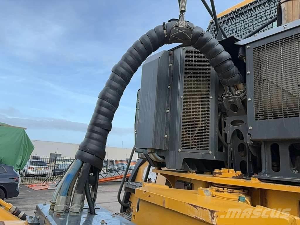 Bell B45E Dumper - Knickgelenk