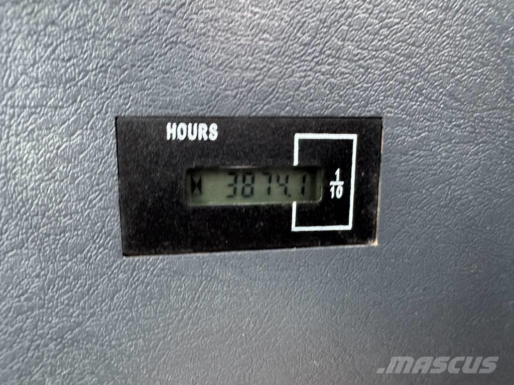 Hyundai HX130LCR Raupenbagger