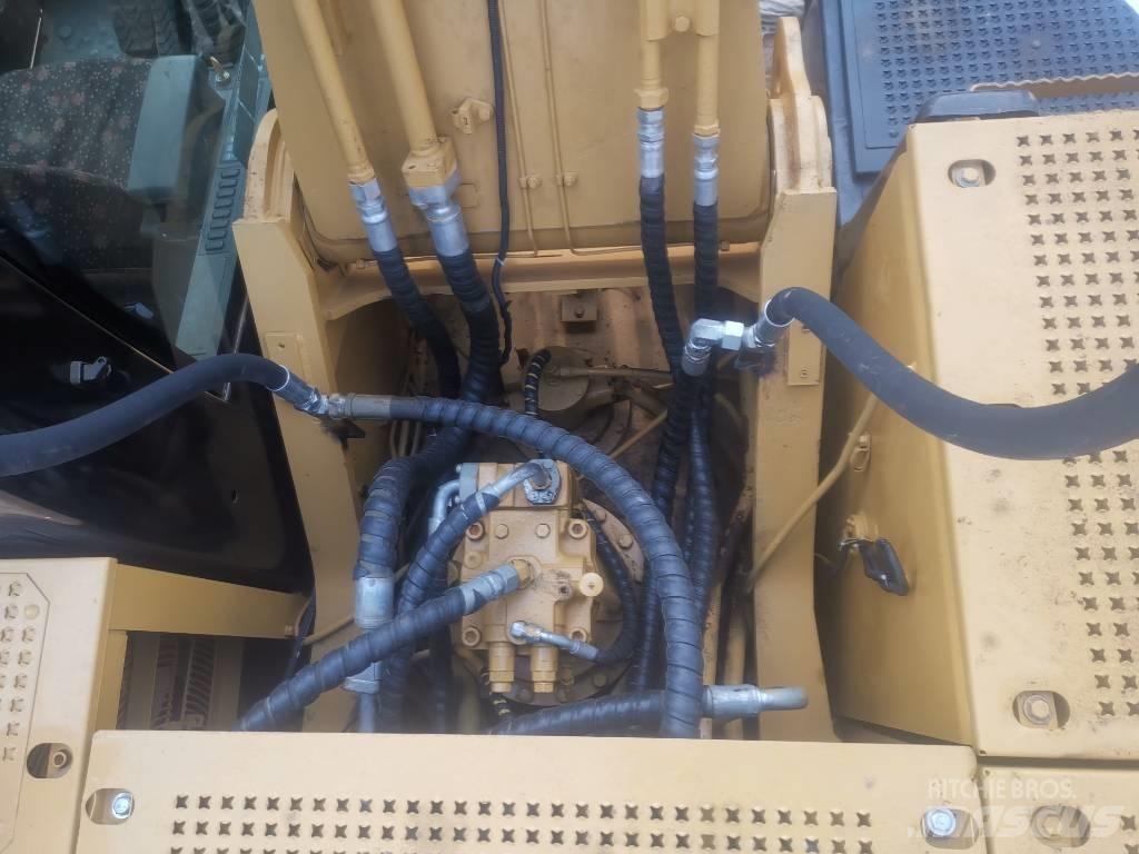 CAT 330 D Raupenbagger