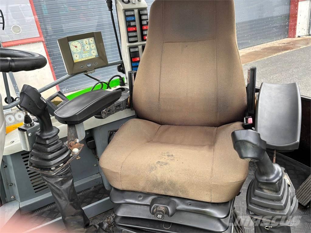 Lännen 8800E Baggerlader