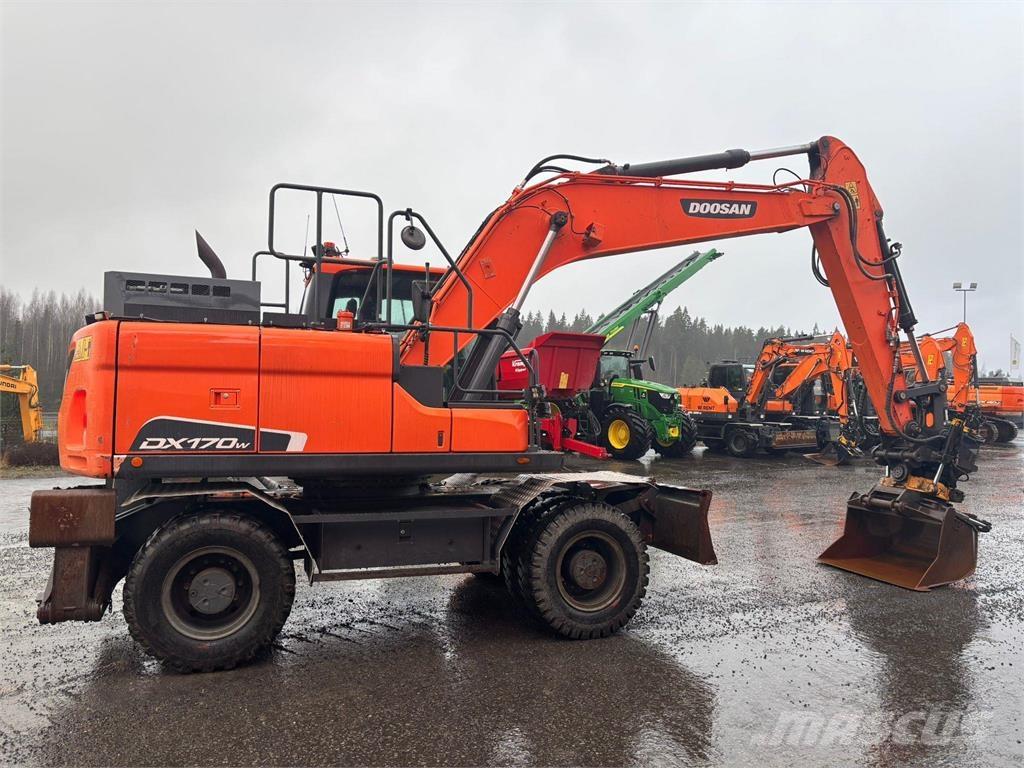 Doosan DX170W-5 Mobilbagger