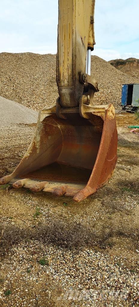 Komatsu PC 600 LC-7K Raupenbagger