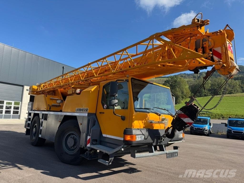 Liebherr LTM 1030-2 All-Terrain-Krane
