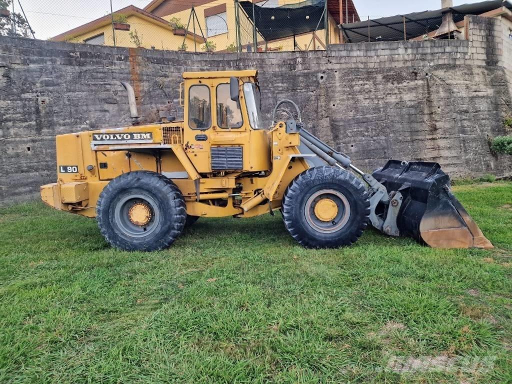 Volvo L 90 Radlader