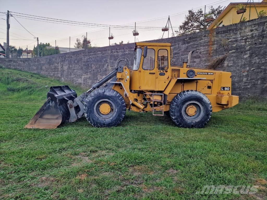 Volvo L 90 Radlader