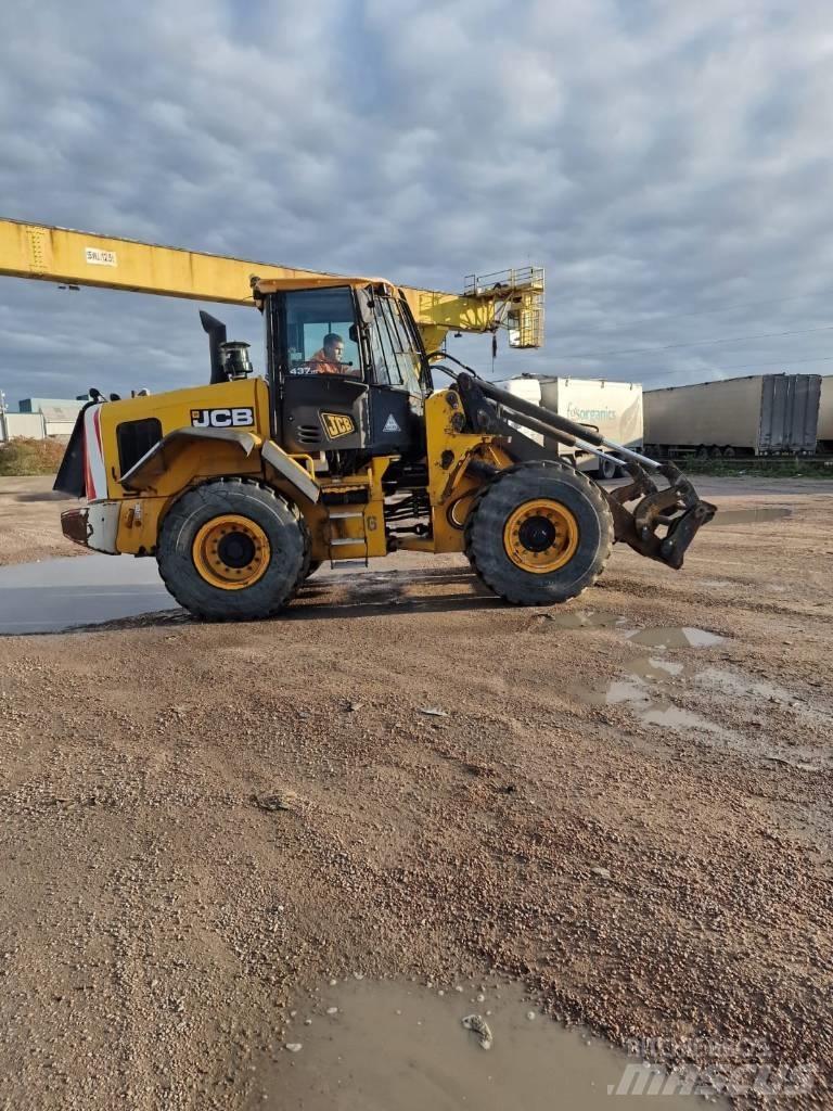 JCB 437 HT Radlader