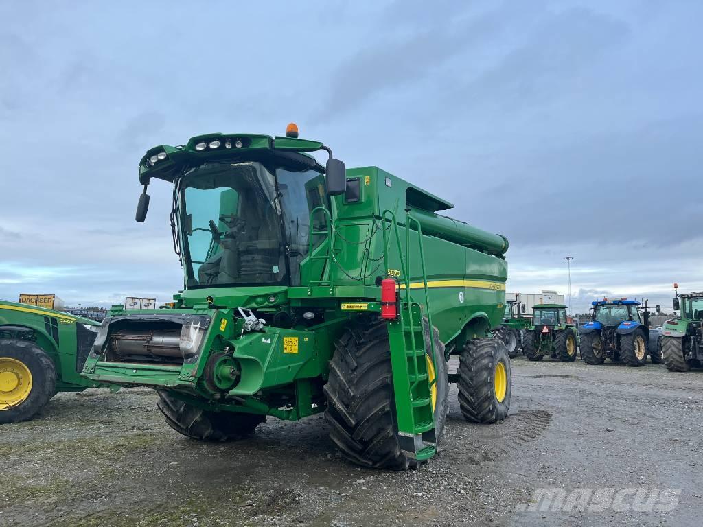 John Deere S 670 Mähdrescher