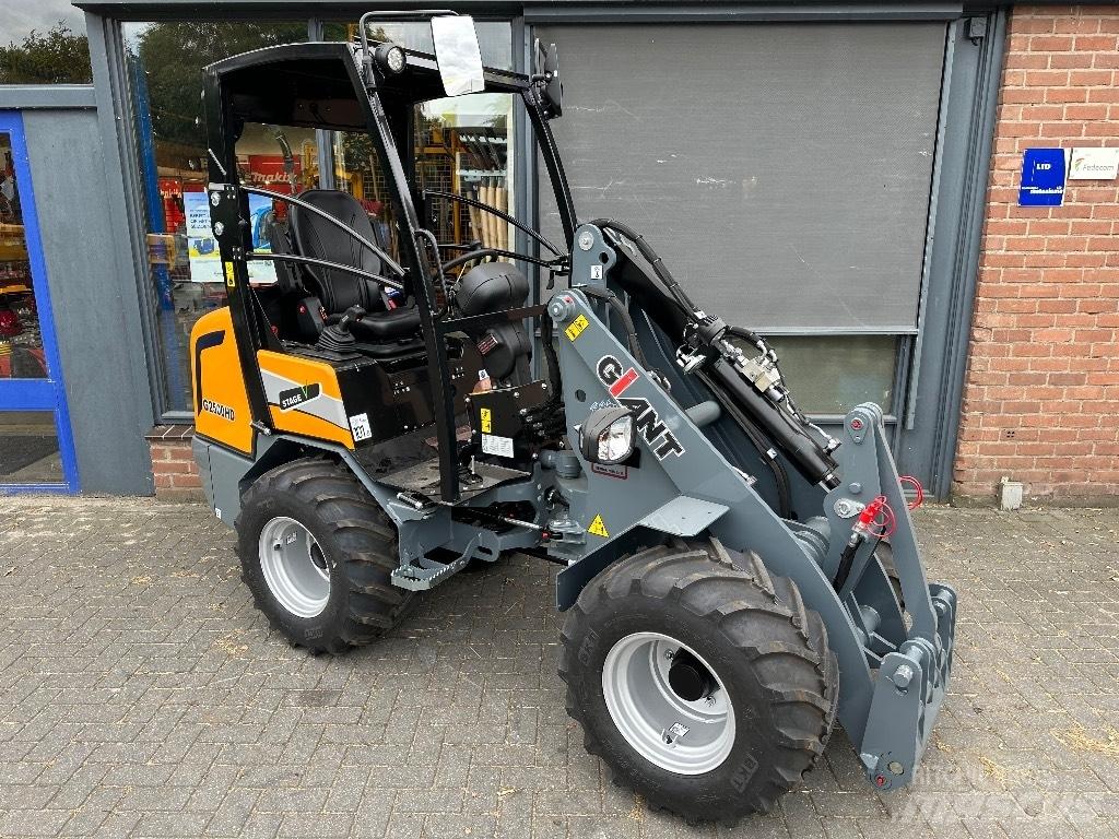 GiANT G2500HD Multifunktionslader