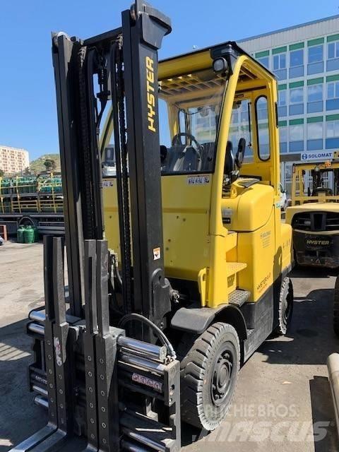 Hyster H 4.00 FT Gas Stapler