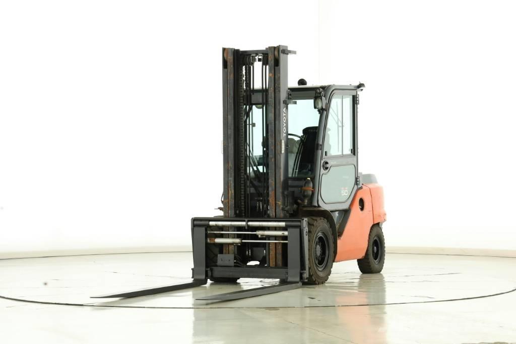 Toyota 40-8-FD-50-N Diesel Stapler