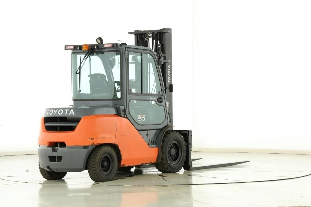 Toyota 40-8-FD-50-N Diesel Stapler