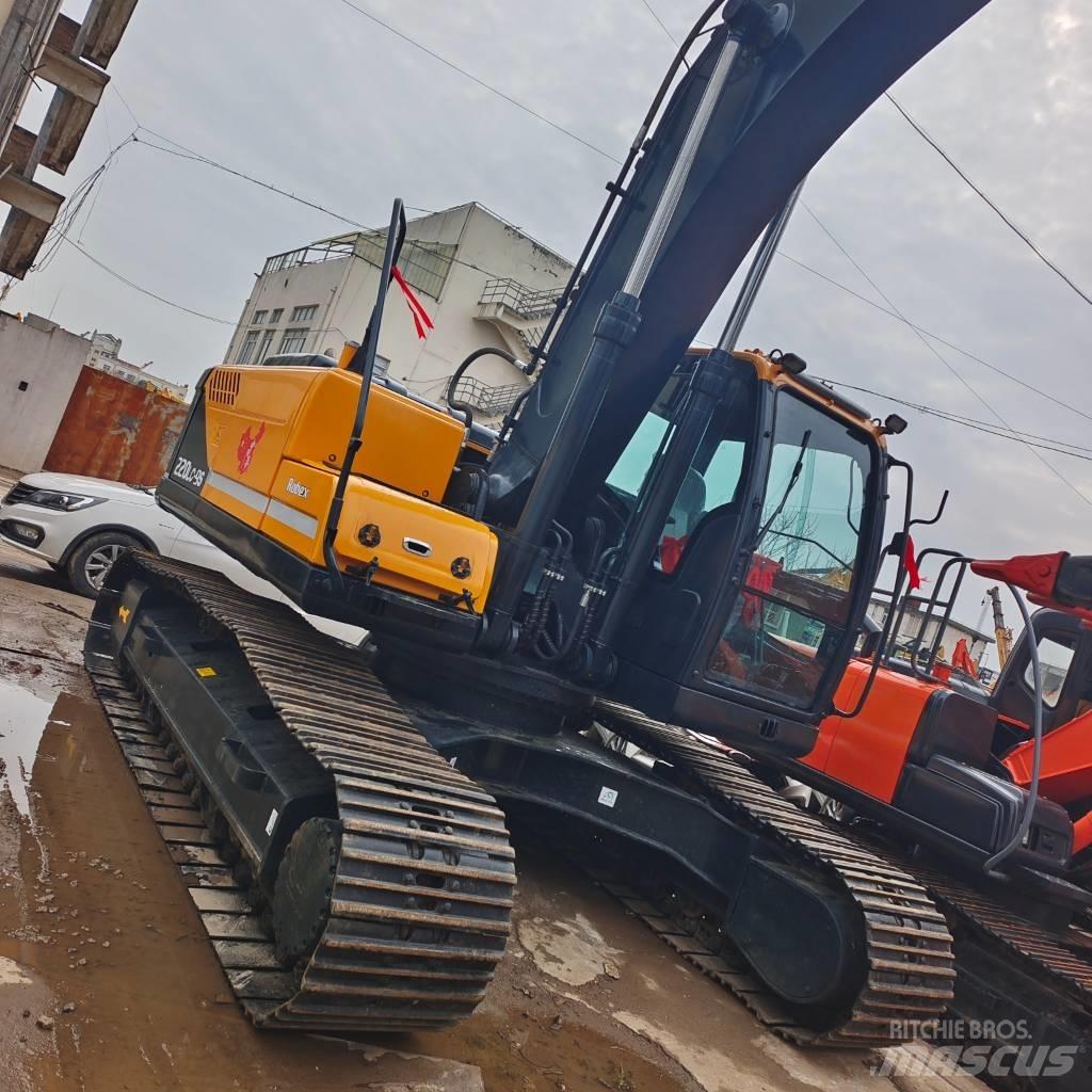 Hyundai 220 LC-9 Raupenbagger