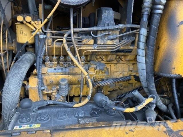 Komatsu GD 405 A-2 Grader