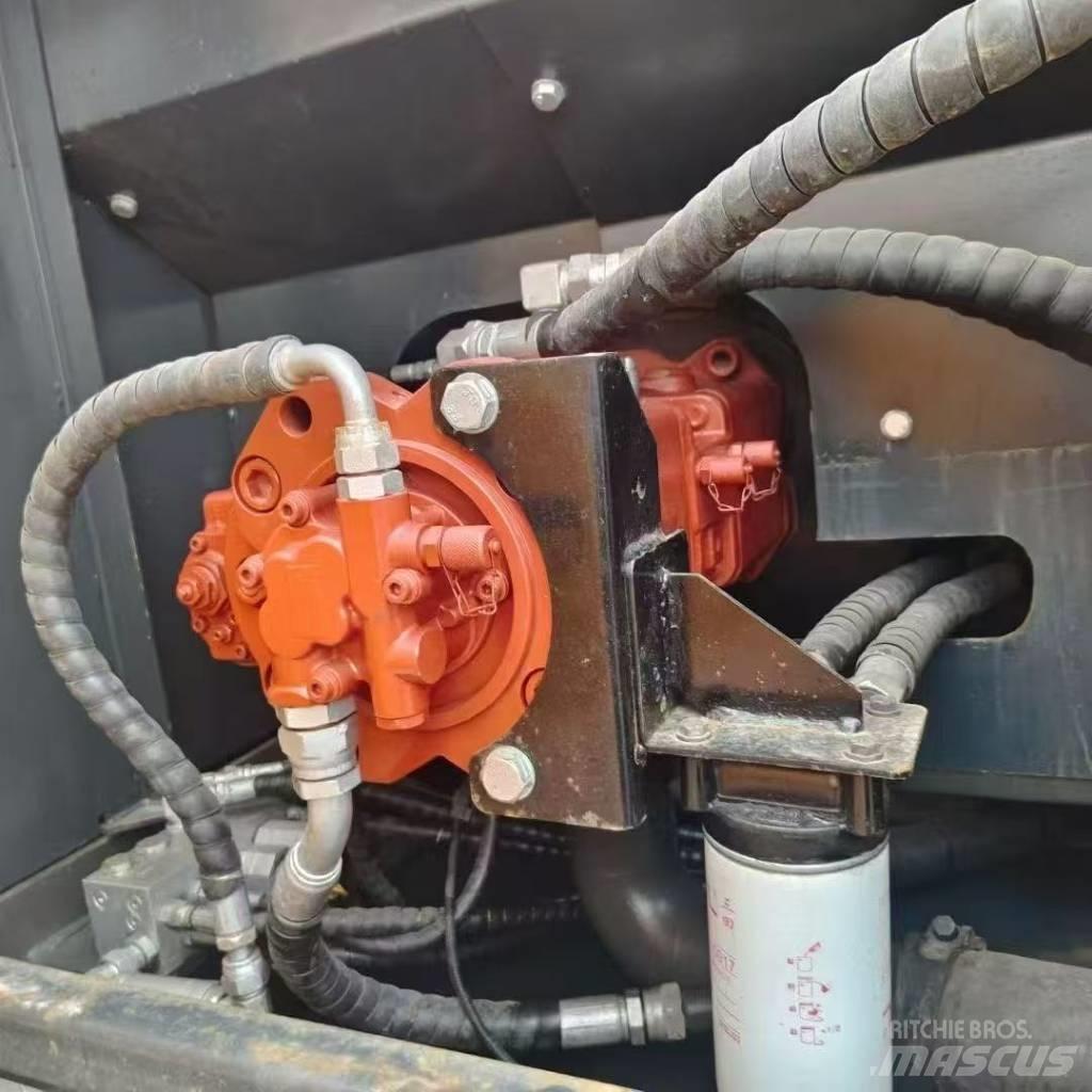 Hyundai 220-9S Raupenbagger