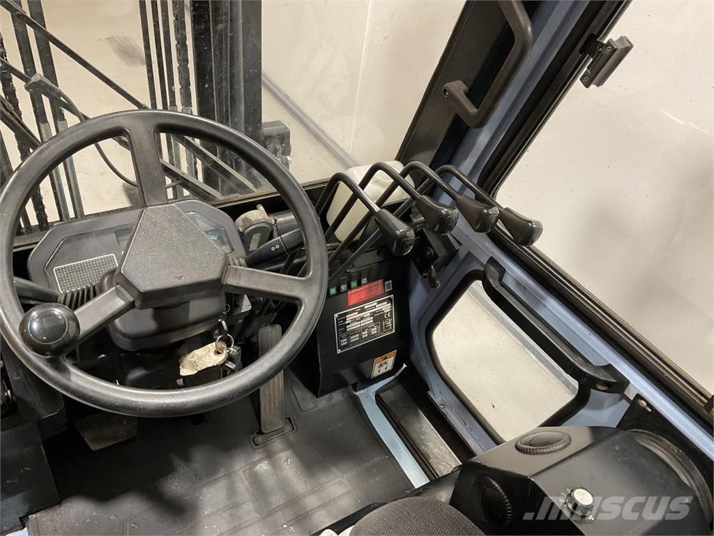 Utilev UT30P Diesel Stapler