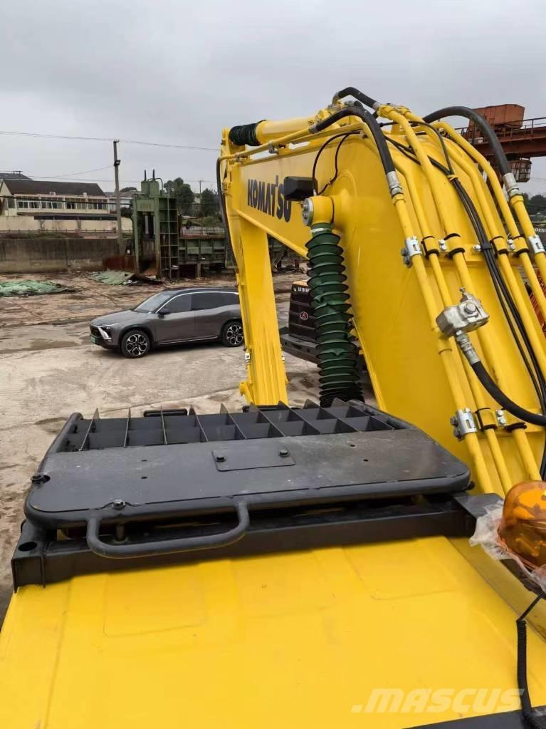 Komatsu PC 220 LC-8 Raupenbagger