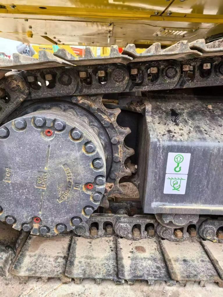 Komatsu PC 220 LC-8 Raupenbagger