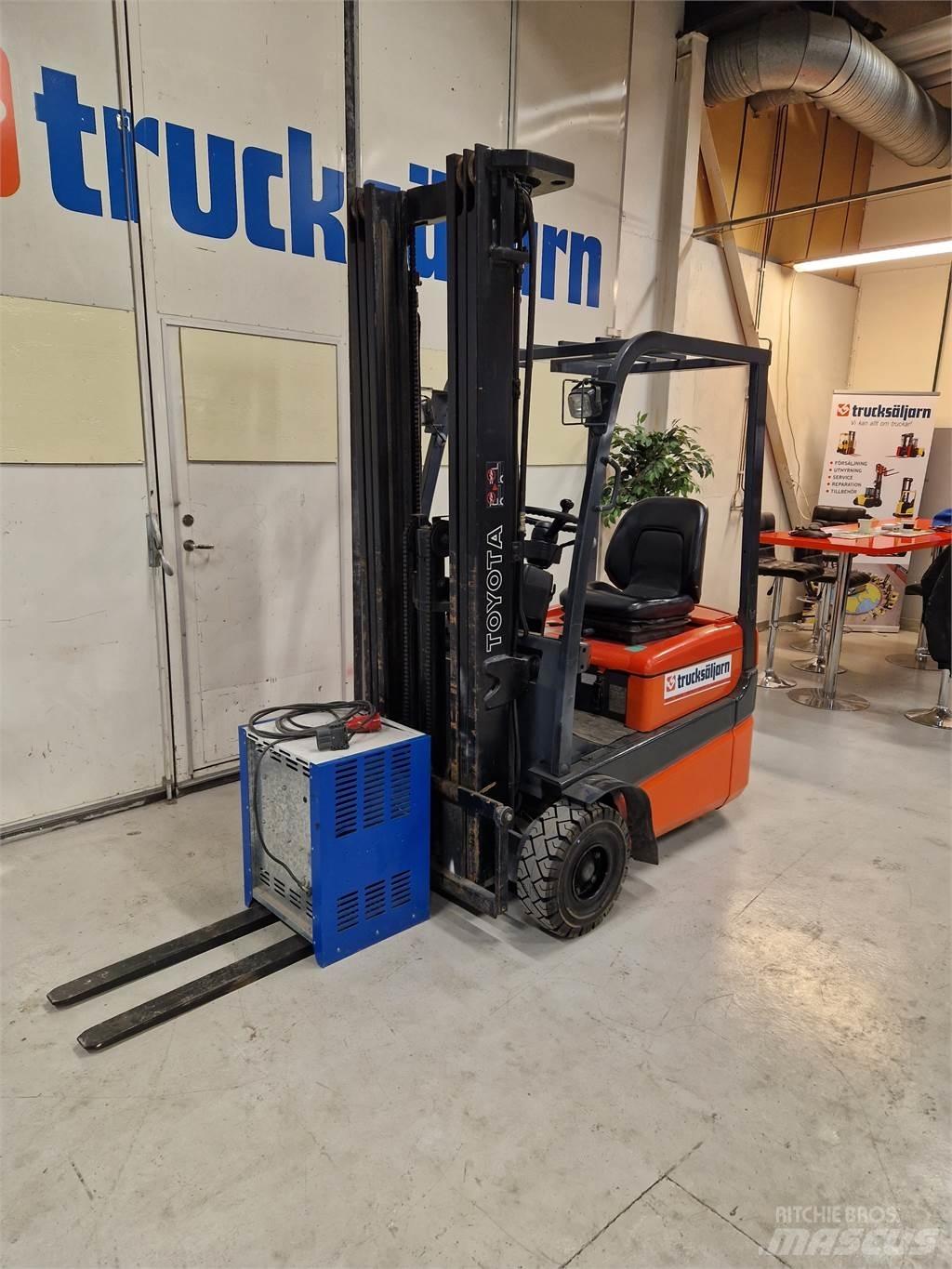 Toyota FBESF15 Elektro Stapler