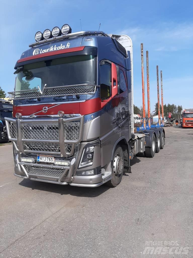 Volvo FH 16 Holzfahrzeuge
