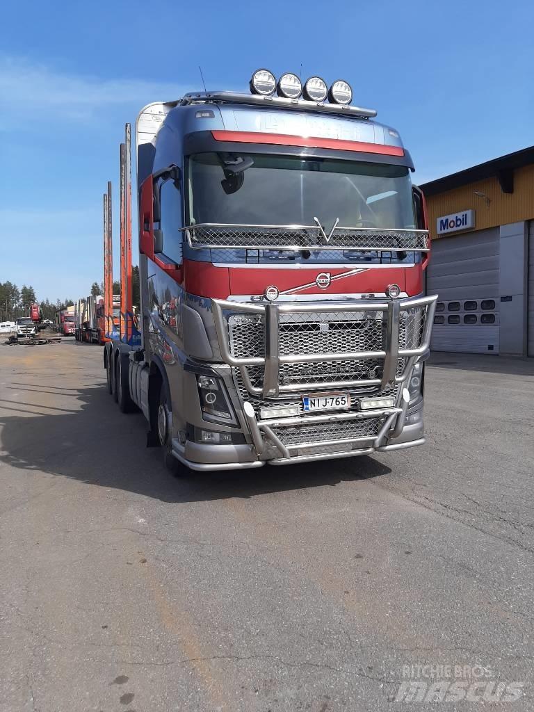 Volvo FH 16 Holzfahrzeuge