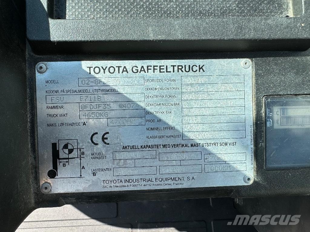 Toyota 02-8FDF30 Diesel Stapler