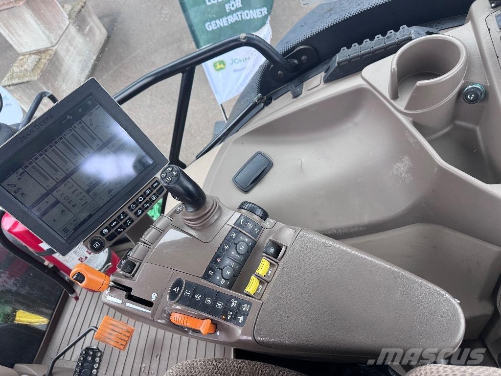 John Deere 6215 R Traktoren