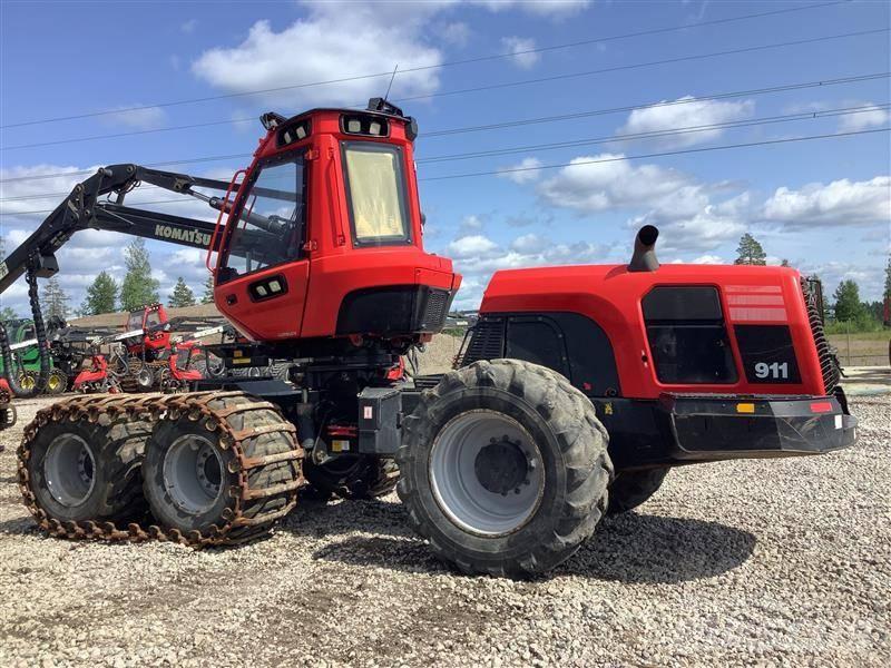 Komatsu 911 Harvester