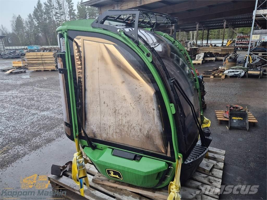 John Deere 1270G Kabinen