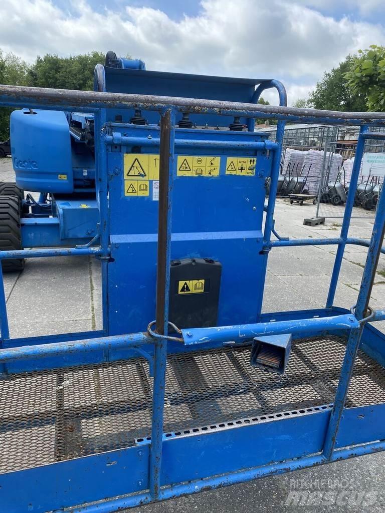 Genie Z45/25 Gelenkteleskoparbeitsbühnen