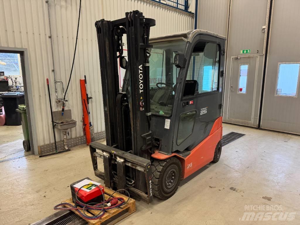 Toyota 8 FBMKT 25 Elektro Stapler