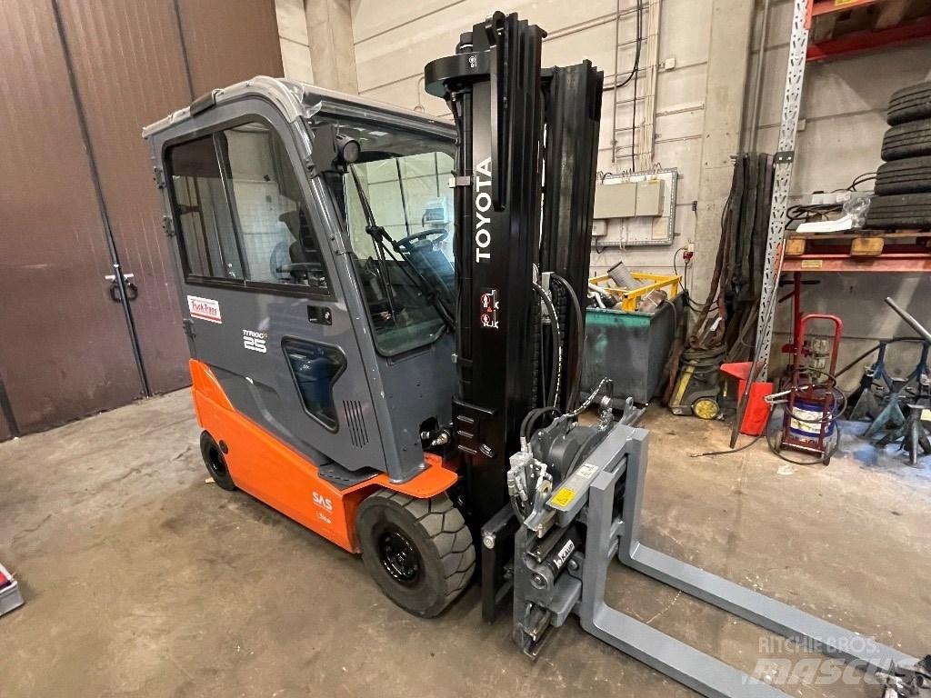 Toyota 8FBMT25 Elektro Stapler