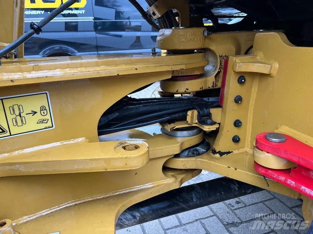 CAT 908M Radlader