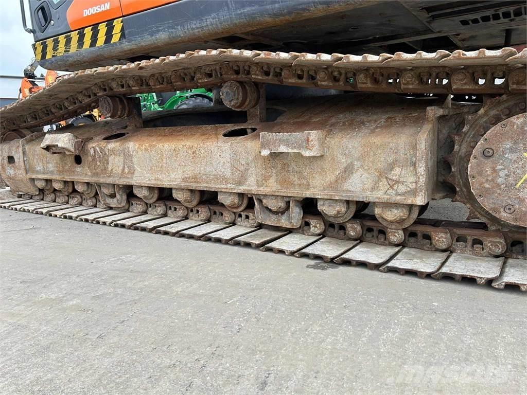 Doosan DX255LC-5 Raupenbagger