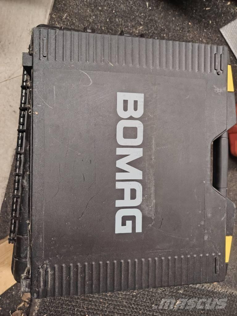 Bomag BW 216 D-4i Walzenzüge